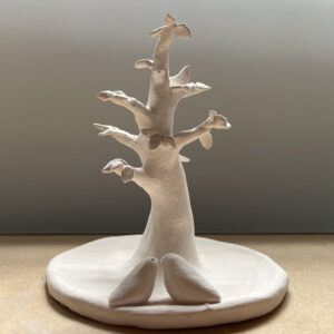 atelier_ceramique_sars_et_rosieres_arbre_bijoux_porcelaine_papier_1024x1024