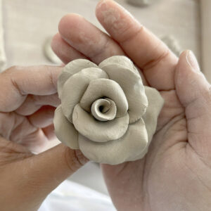 atelier_ceramique_sars_et_rosieres_atelier_fleurs_1024x1024