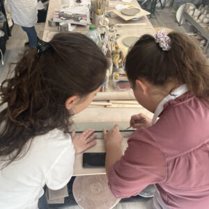 atelier_ceramique_sars_et_rosieres_evjf_filles_05_1024x1024